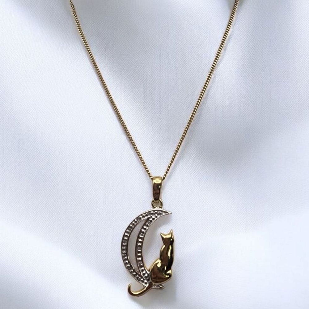Danbury Mint Gold Plated Sterling Silver & Diamond Cat & Moon Pendant Necklace